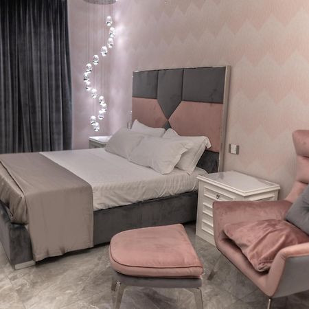 Suite D'Elite Chiaia Napoli Bagian luar foto