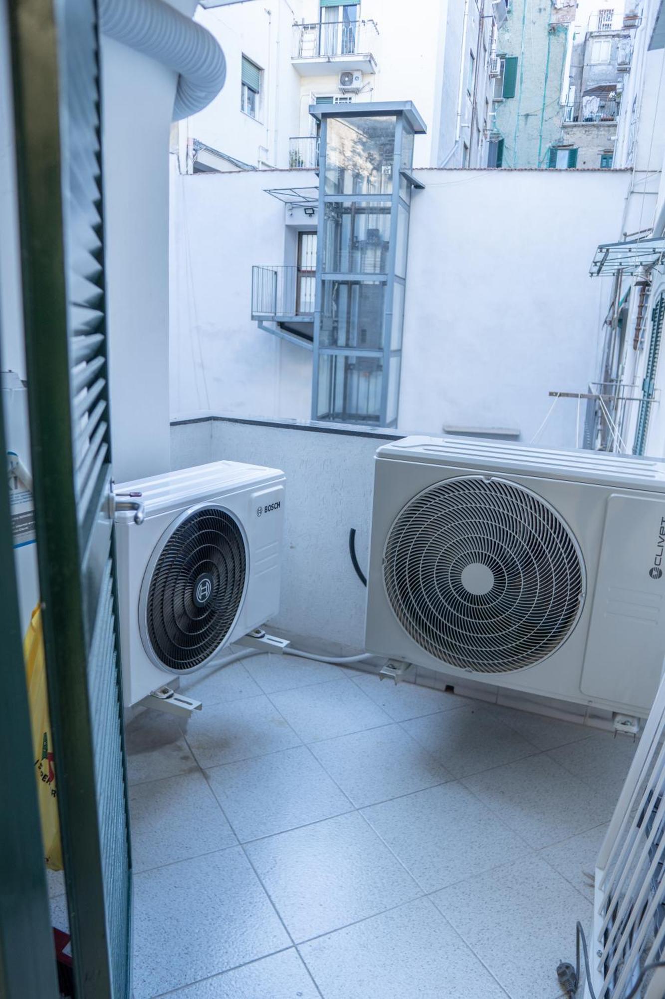 Suite D'Elite Chiaia Napoli Bagian luar foto