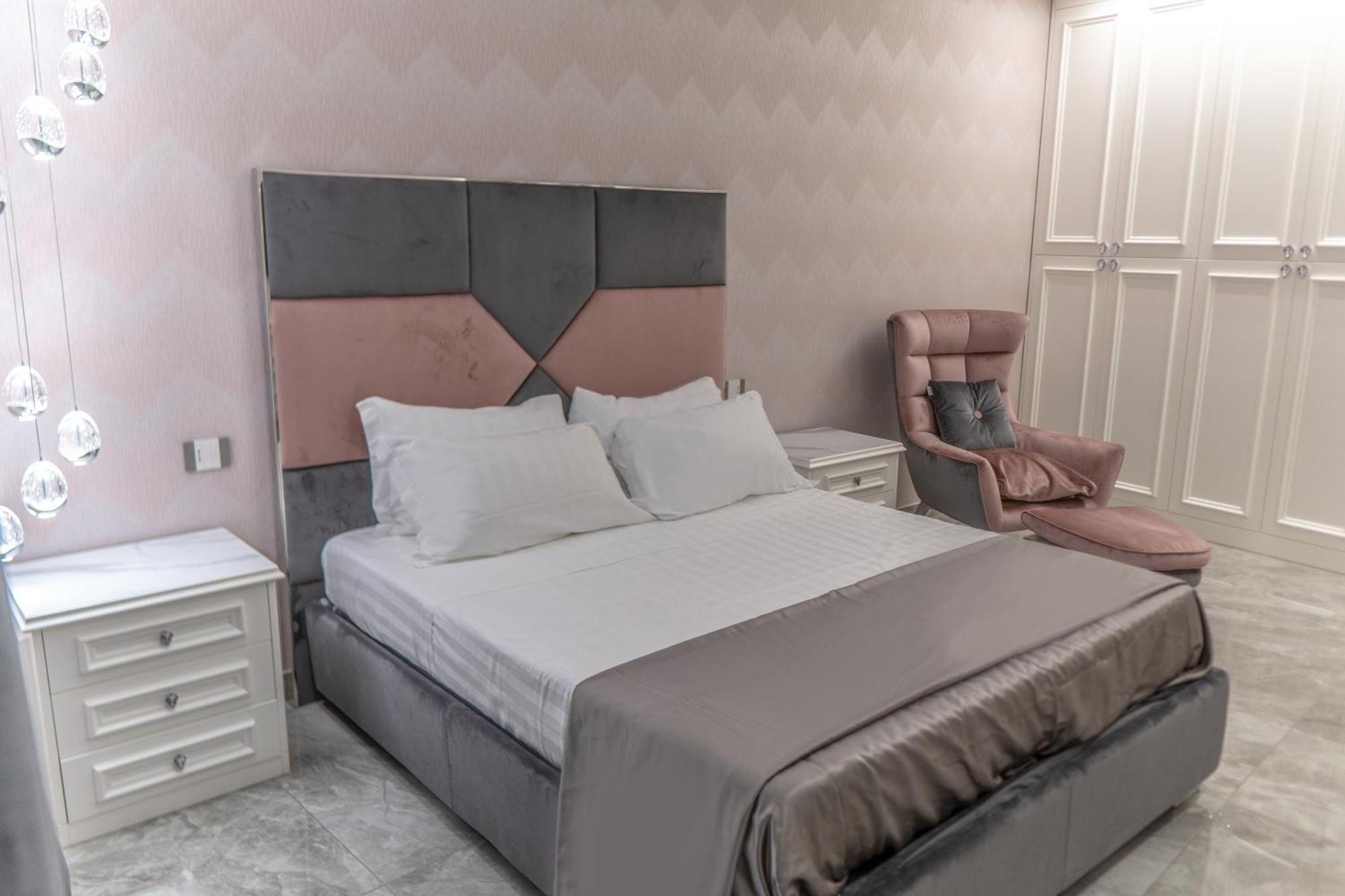Suite D'Elite Chiaia Napoli Bagian luar foto