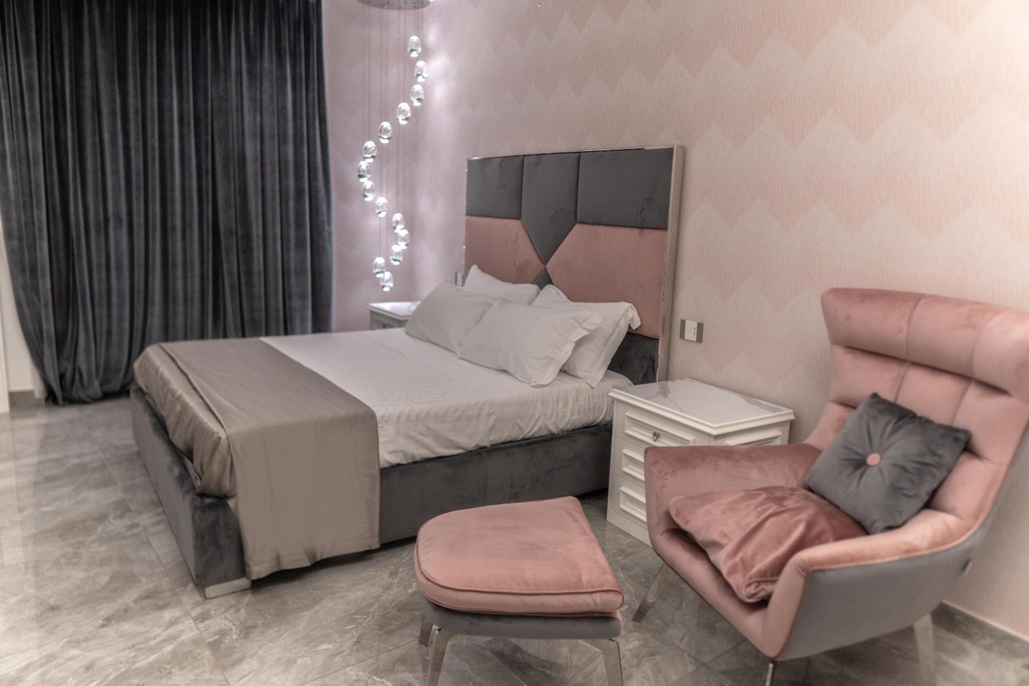 Suite D'Elite Chiaia Napoli Bagian luar foto