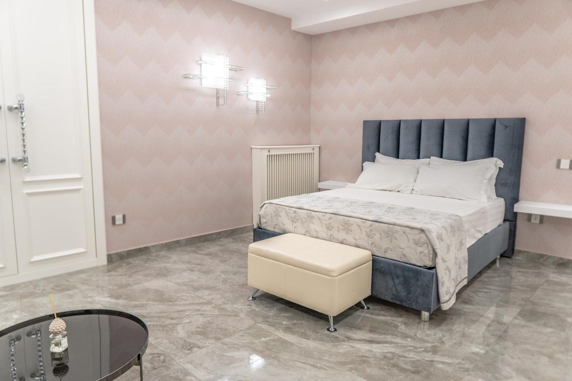 Suite D'Elite Chiaia Napoli Bagian luar foto