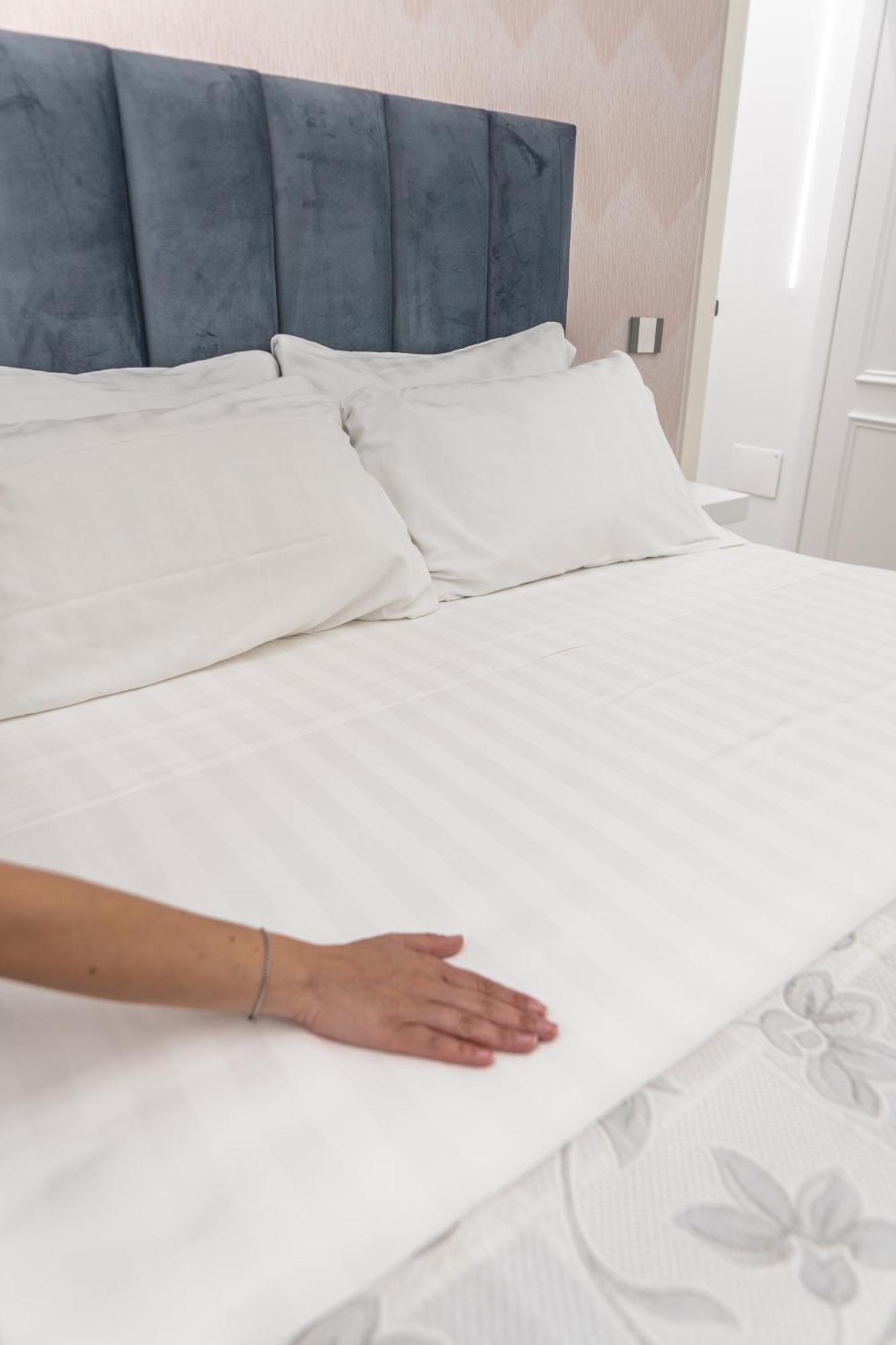 Suite D'Elite Chiaia Napoli Bagian luar foto
